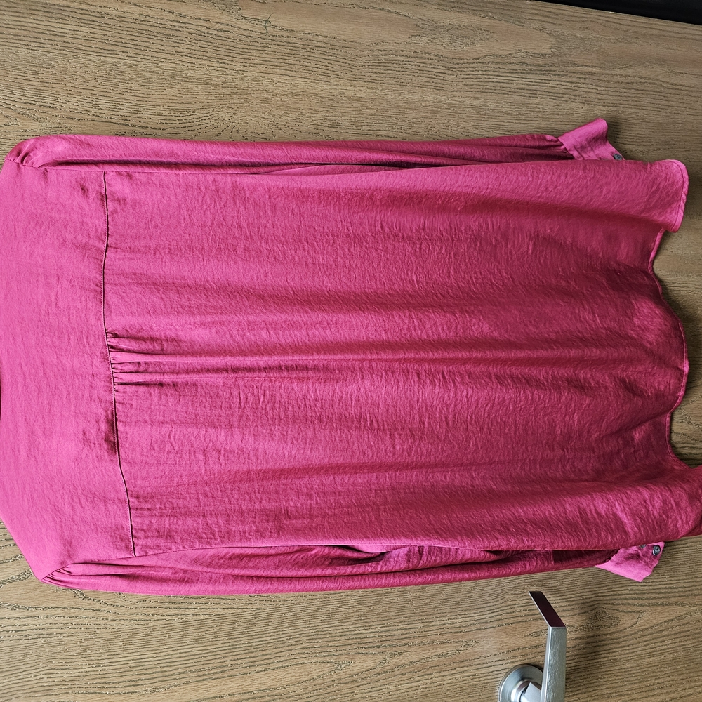 Vince Camuto Raspberry Long-Sleeve Top - Picture 3 of 3